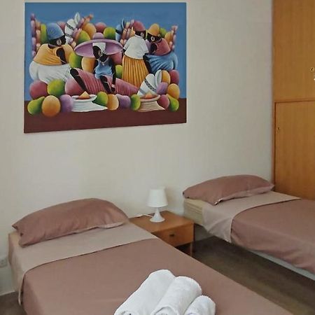Nicholas Home 2 Бари Экстерьер фото